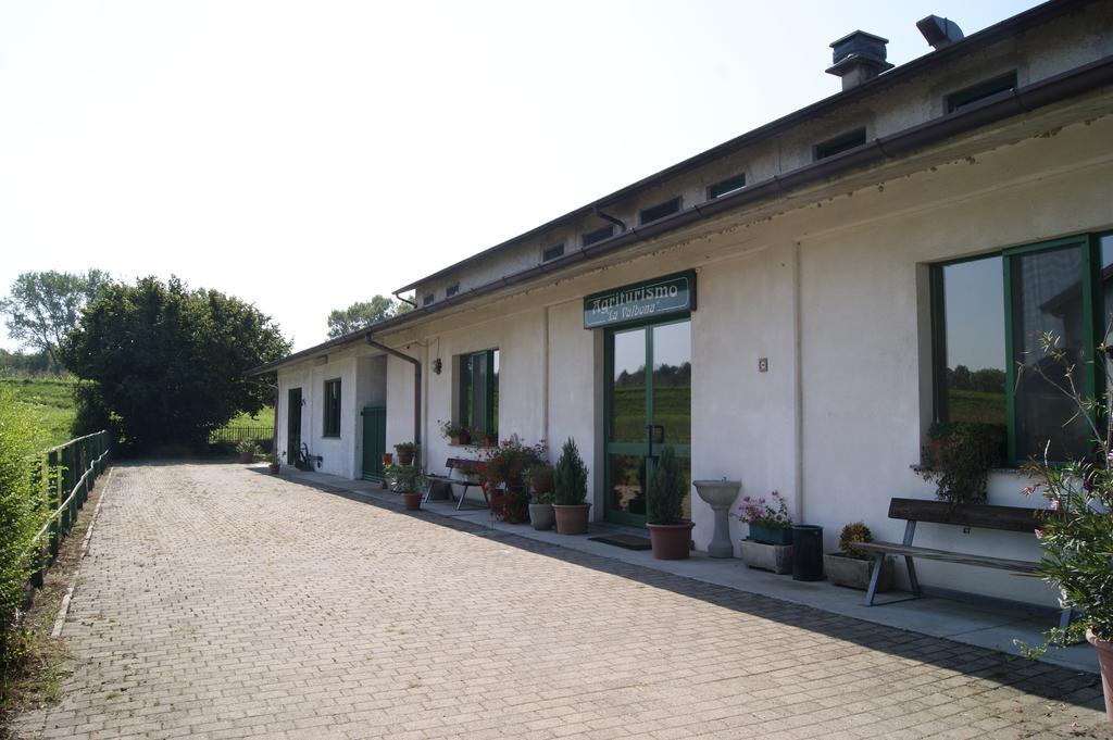 Вилла Agriturismo La Valbona San Martino Siccomario Экстерьер фото
